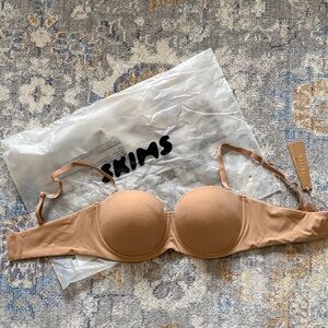 SKIMS Fits Everybody Strapless Bra 36C Ochre